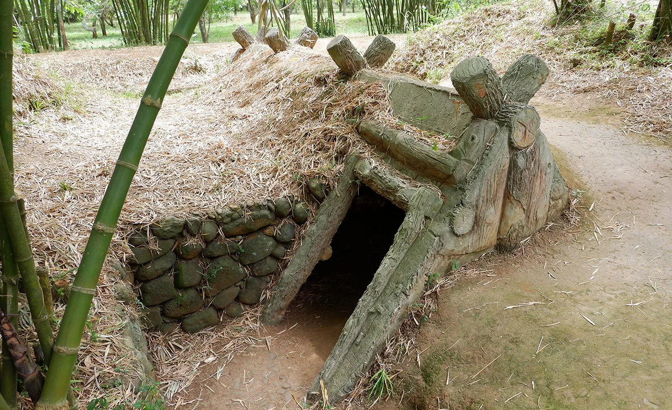 2-Day DMZ Heritage Cycling Tour: Hue to Quang Tri Adventure
